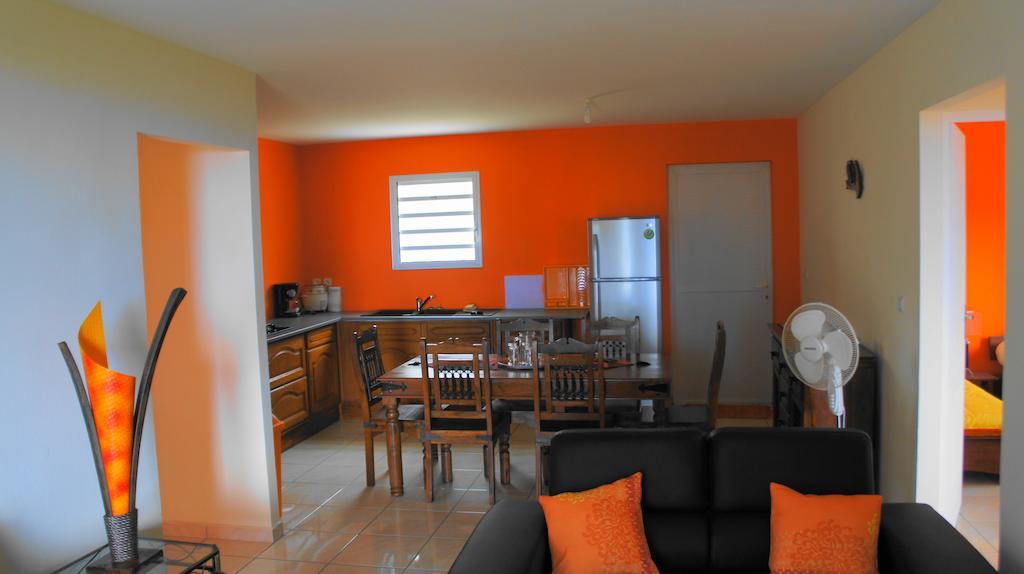 Les Bungalows Du Mont-Auban Sainte-Clotilde Esterno foto