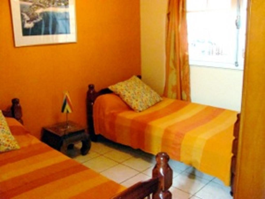 Les Bungalows Du Mont-Auban Sainte-Clotilde Esterno foto