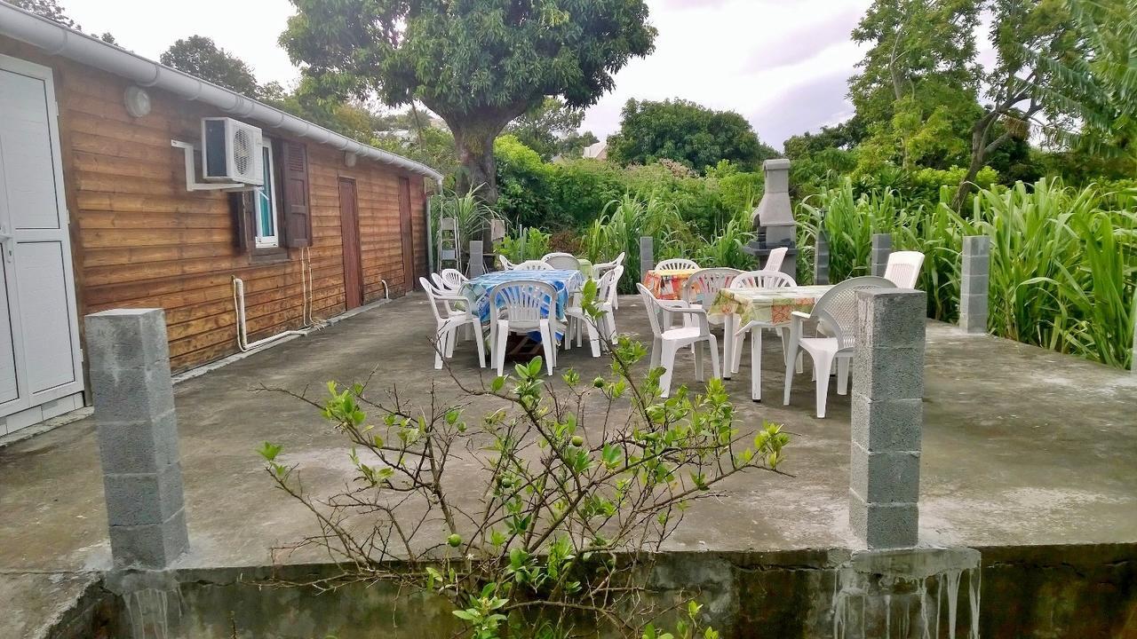 Les Bungalows Du Mont-Auban Sainte-Clotilde Esterno foto