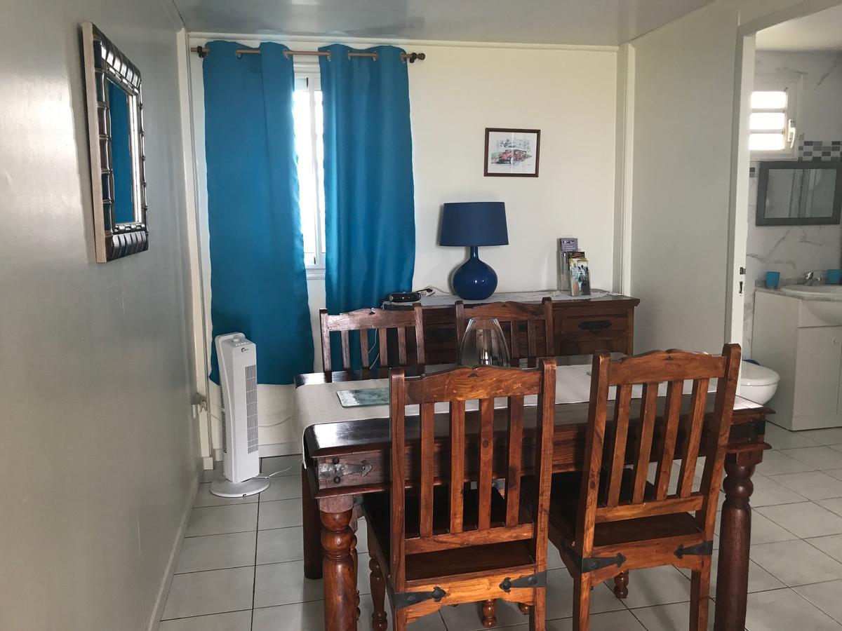 Les Bungalows Du Mont-Auban Sainte-Clotilde Esterno foto